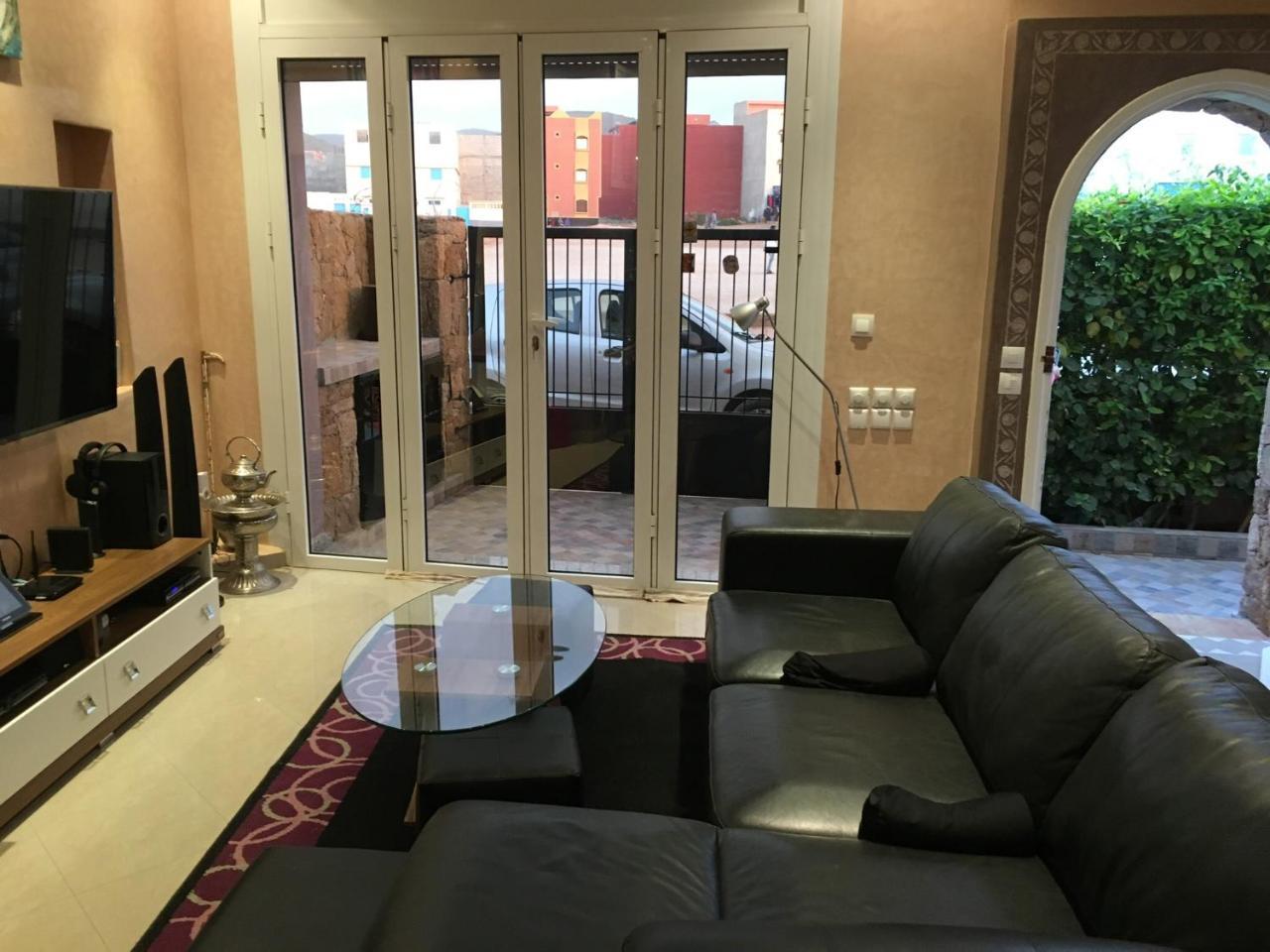 Europa Mirlef T Aventur Guest House Mirleft Exterior photo